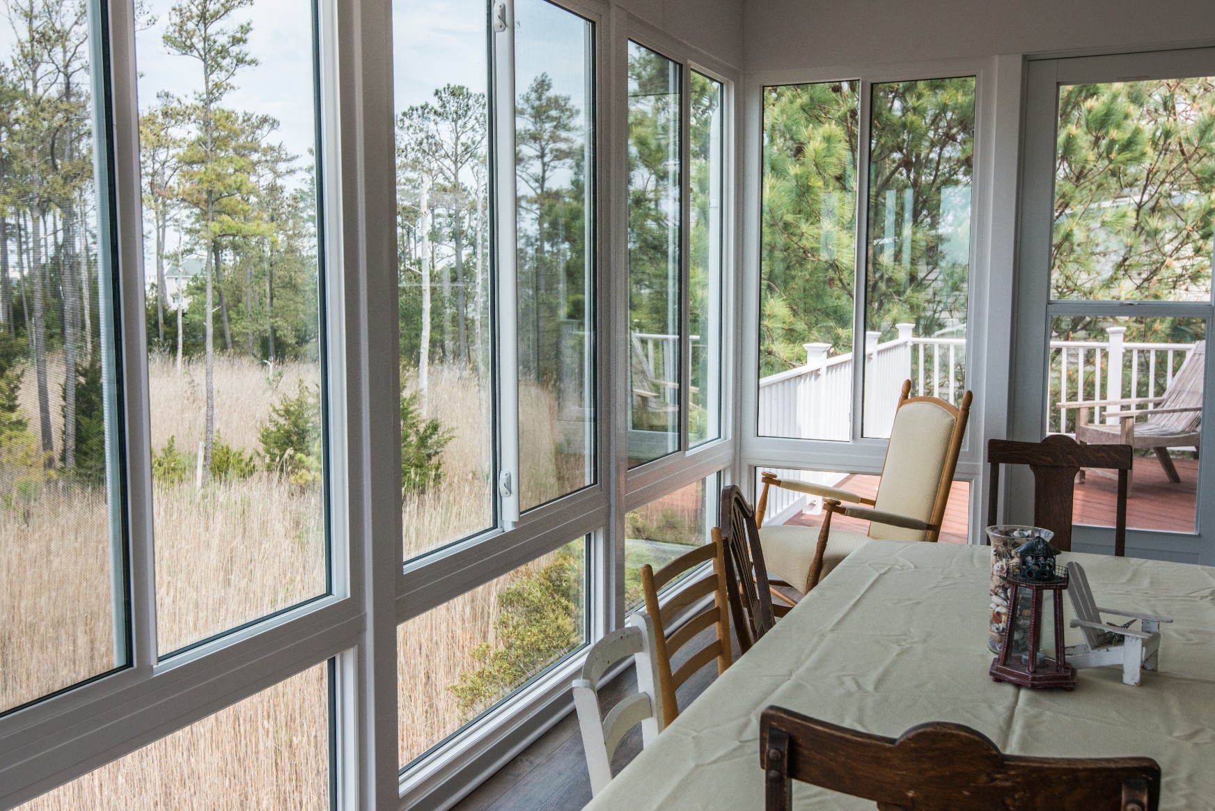 Whitesview Court Sunroom Vol.2 in Ocean View DE with Screen System and Right Side Deck